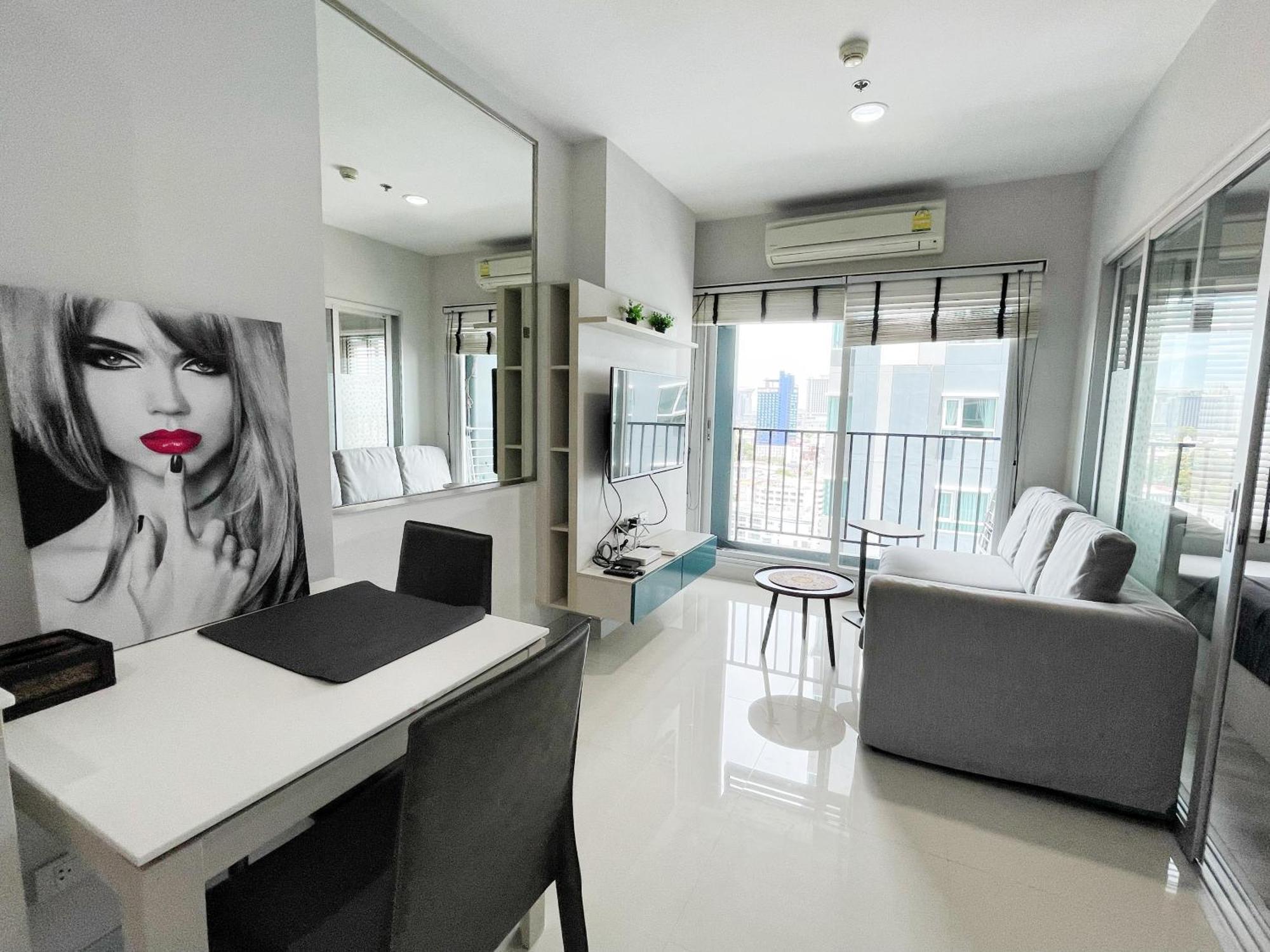 芭提雅fnb 无边泳池 Apartemen *
